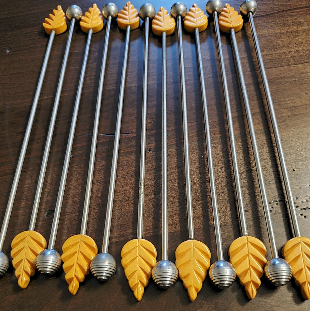 Beautiful leaf drink stirrers